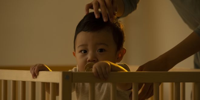 Perhatikan Tanda Bayi Anda Siap Berdiri Sendiri