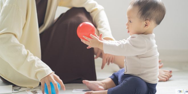 Inilah Tanda Bayi Anda Sudah Siap Belajar Duduk